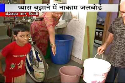 Delhi Assembly polls: No end to Ambedkar Nagar's water crisis