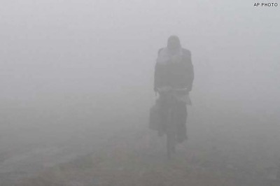 Foggy Sunday in Delhi, 48 trains delayed