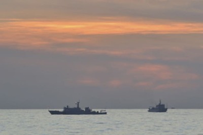 'China developing new guided missile destroyers'