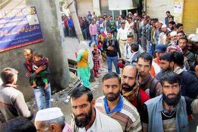 High Court to Hear Pleas Against Demonetisation on December 8