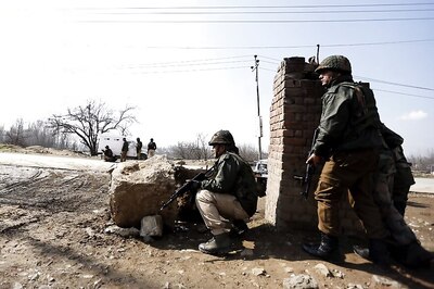 Encounter Underway in Kashmir's Budgam, Three Militants Believed to be Trapped