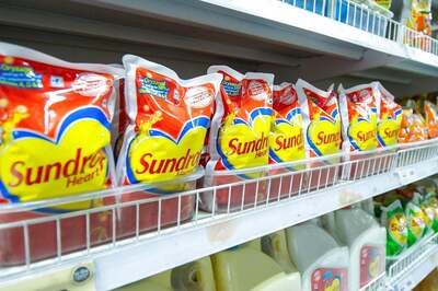 Edible Oil Prices Likely To Fall By Rs 10-12; Manufacturers Agreed To Cut Rates