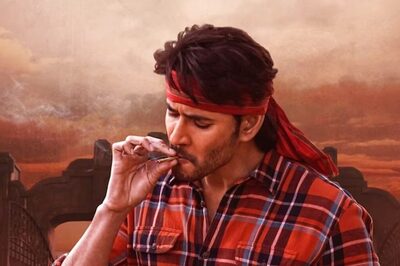Guntur Kaaram’s Latest Poster Featuring Mahesh Babu and Sreeleela Sets Internet Ablaze