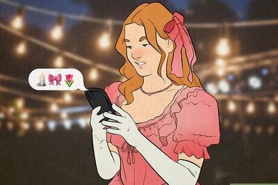 The Cutest Coquette Emojis & Symbols to Copy & Paste