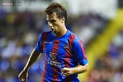 Levante score their first win against 10-man Rayo
