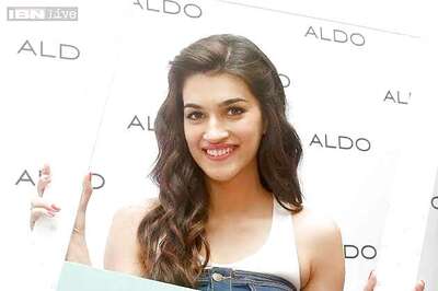Left 'Singh Is Bling' due to constant delay: Kriti Sanon