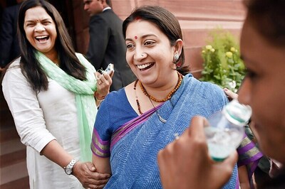 JNU row: Delhi University teachers support Irani, term students' event 'unpardonable'