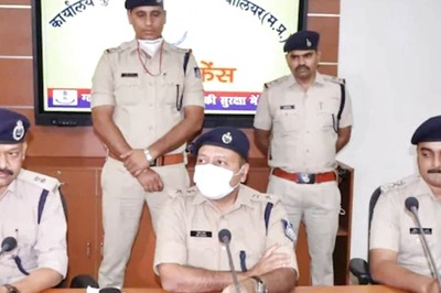 MP Police Bust Sex Racket in Gwalior's Murar Area; 3 Women, 10 Men Arrested