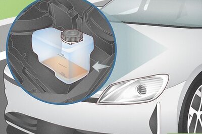 Overheating Engine: Causes, Warning Signs & What to Do