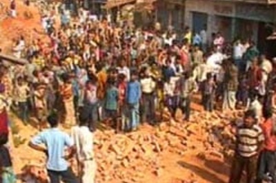 Shops, houses set afire in Nandigram