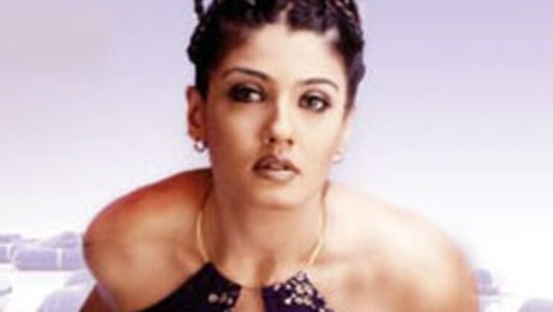 Ravishing Raveena roots for Mumbai Indians