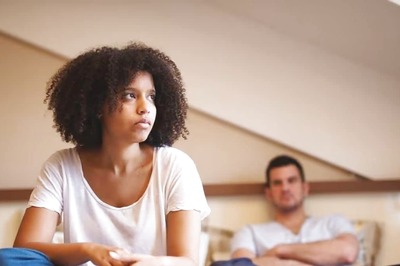 Constant Blaming To Lack Of Mental Support, 5 Signs Of An Emotionally Distant Partner