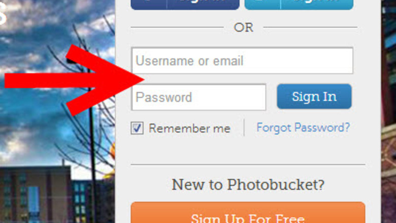 How to Share Photobucket Pictures with Friends
