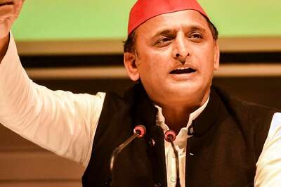 Stranded in Delhi, Not Being Allowed to Fly for Muzaffarnagar, Alleges Akhilesh Yadav