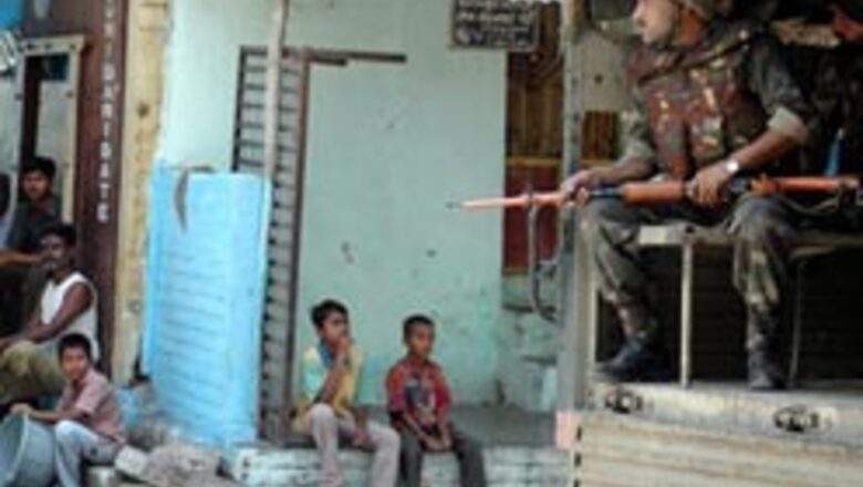 Police fired at chest level in Vadodara