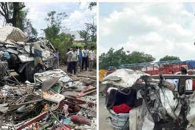 Maharashtra: 10 Dead, Over 20 Injured After Truck Hits Four Vehicles, Rams into Highway Hotel | WATCH