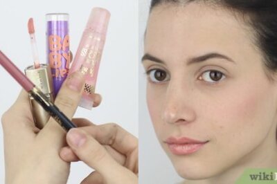 How to Apply Lip Gloss