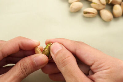 How to Open Pistachios