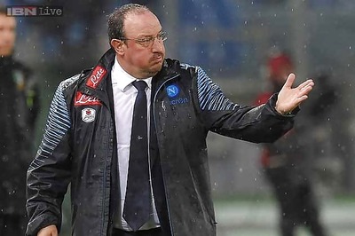 Rafa Benitez keeps option open over Napoli future