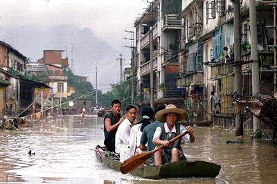 28 killed or missing in heavy floods in China