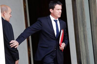 Manuel Valls Makes French Presidential Bid, Steps Down as PM