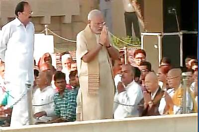 Nation pays homage to Mahatma Gandhi on 146th birth anniversary
