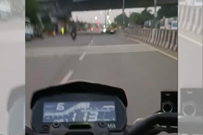 Two Teenagers Try to Film 114-kmph Bike Ride in Chennai, Lose Lives in Crash