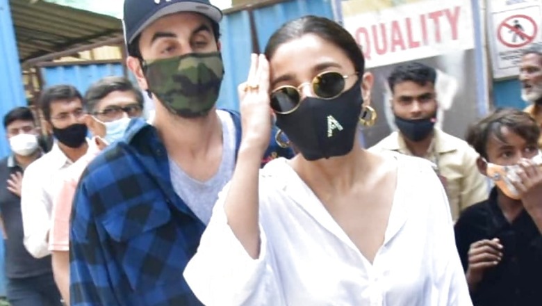 Amid Marriage Rumours, Ranbir Kapoor and Alia Bhatt Clicked at Construction Site of New Home