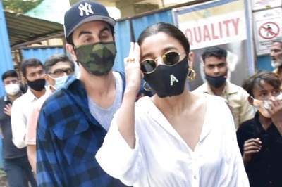 Amid Marriage Rumours, Ranbir Kapoor and Alia Bhatt Clicked at Construction Site of New Home