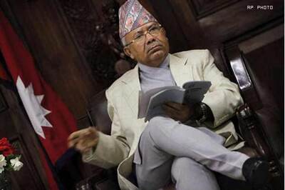  Nepal PM falls prey to email hoax, not to quit