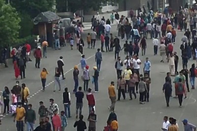 Mask-less Crowds in Shimla Finally Catch Attention of Authorities, Tourists Restricted on Ridge, Mall Road