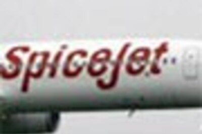 SpiceJet flight makes emergency landing in Delhi
