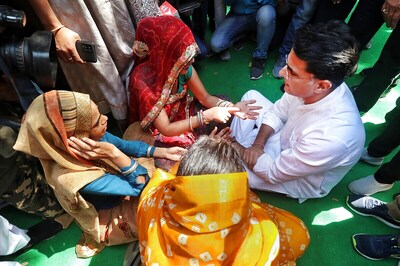 Rajasthan Cops Accused of 'Mistreating' Pulwama Martyrs' Widows During Protest, NCW Seeks Report