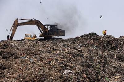 As Delhi's Bhalswa Landfill Burns, Know Why it is Lethal and Reason Behind Frequent Fires in These 'Garbage Mountains'