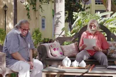 102 Not Out Movie Review: Amitabh Bachchan, Rishi Kapoor's Energy Alone Makes This Film Worth a Watch