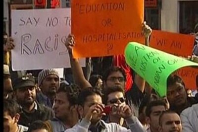 Indian in Aus attacked with baseball bats, beer bottles