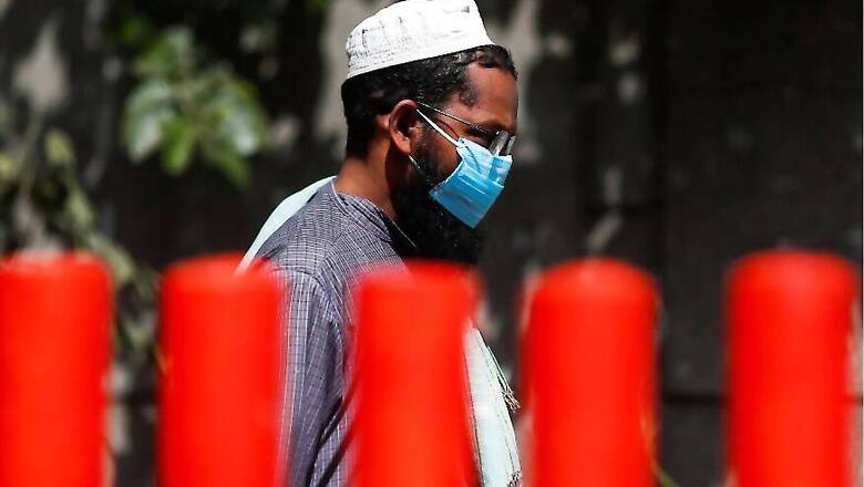Abide by Shariya, Follow Coronavirus Lockdown Restrictions, Says Darul Uloom on Shab-e-Barat