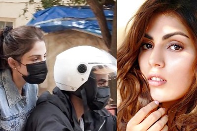 Rhea Chakraborty Zooms Around on a Bike with Rumoured Boyfriend And Zerodha Founder Nikhil Kamath | Watch