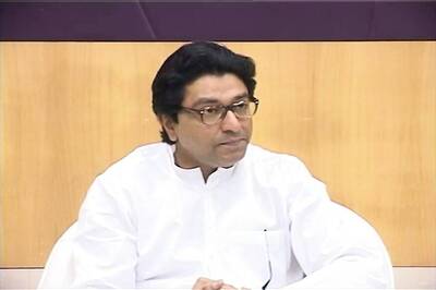 Pakistan Artistes Issue: MNS Stages Protest at Karan Johar's Office