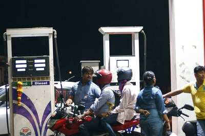 Petrol to Become Cheaper by Rs 5 in Maharashtra; Diesel Price Cut Too; Check New Rates