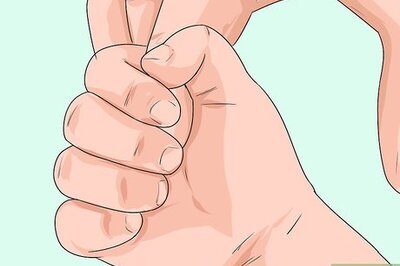 How to Encourage Your Baby to Build Finger Muscles