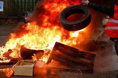 20 Shops Gutted in Blaze in West Bengal’s Howrah