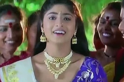 Remember Muthu Actress Subhasree? Here's What She Looks Like Now
