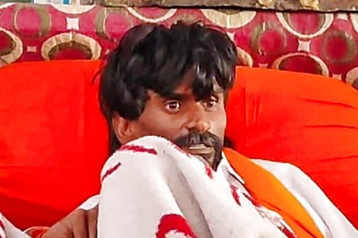 Jarange Accuses BJP Activists of Tearing Banners Put Up by Maratha Supporters Outside Village in Jalna