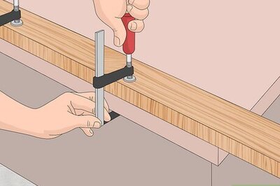 How to Saw Wood With a Handsaw