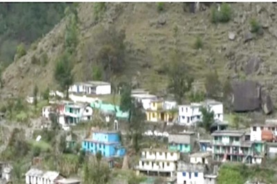 Uttarakhand: Vehicular Movement Suspended After Bridge on India-Nepal Border Develops Cracks