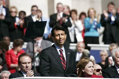 Bobby Jindal mocks Hillary Clinton over email saga