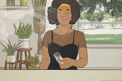 How to Play a Ouija Board So You Can Talk to Spirits (Ghost Not Included)