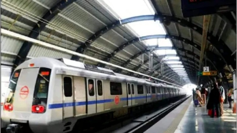To Cut Long Queues, DMRC Opens More Gates at Different Metro Stations