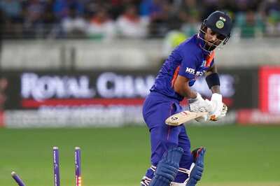 'He Will Have to Score Runs, Otherwise...'- Sunil Gavaskar Warns KL Rahul of Exclusion From Team